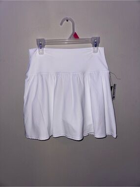 90 Degree By Reflex White Athletic Mini Skirt with Flared Silhouette